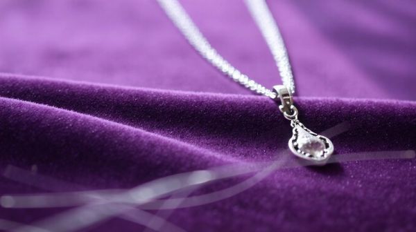 10 astuces pour choisir des bijoux en argent raffinés