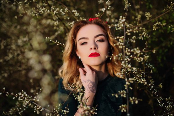 Comment choisir des vêtements adaptés à une croisière de luxe sans être surhabillée?